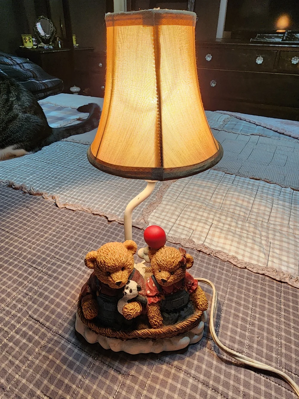Bear Figurine Table Lamp in Beige and Brown